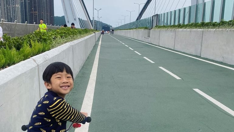 到處遊玩將軍澳跨灣大橋