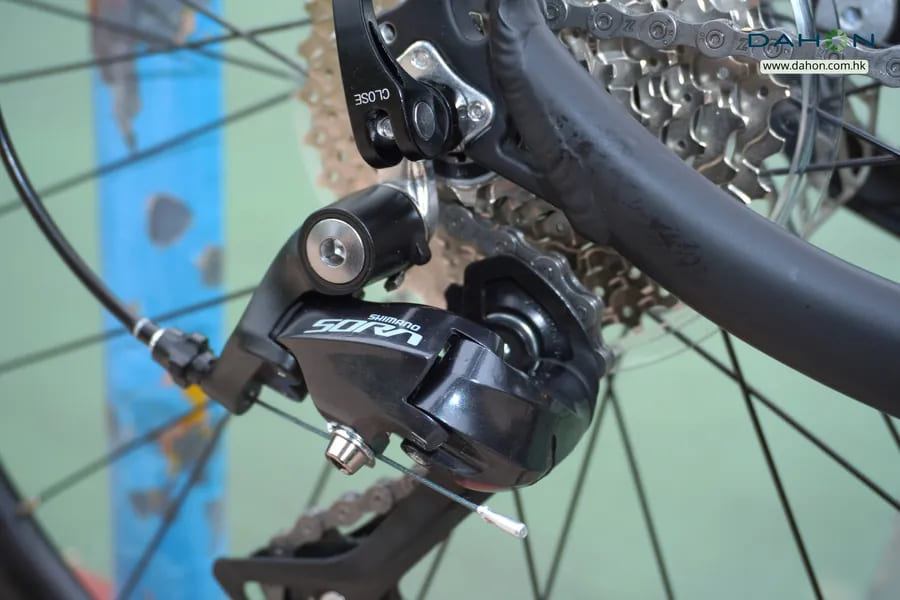 Dahon GB-2 Shimano Sora 後撥鏈器及 9 速飛輪特寫
